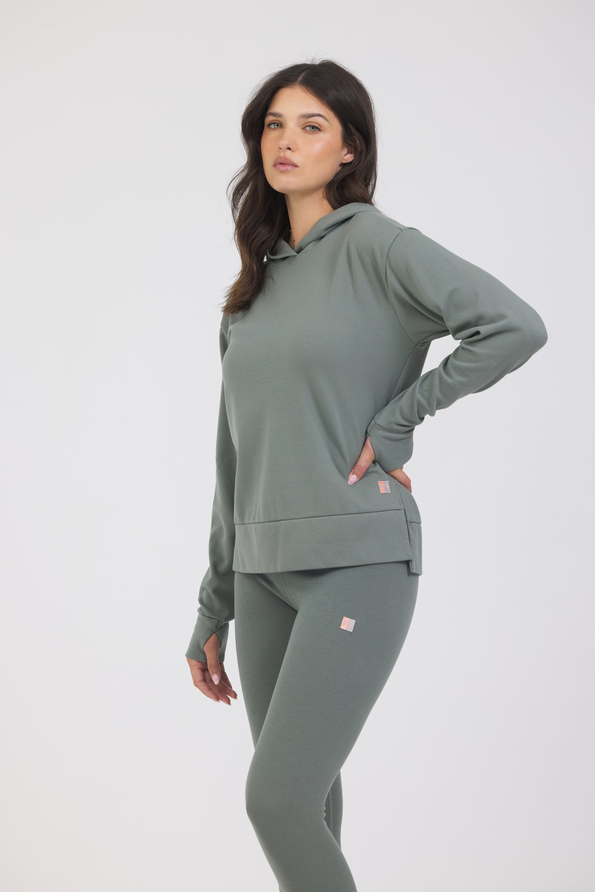 Rib Hoodie with side slits, long sleeve with thumbholes