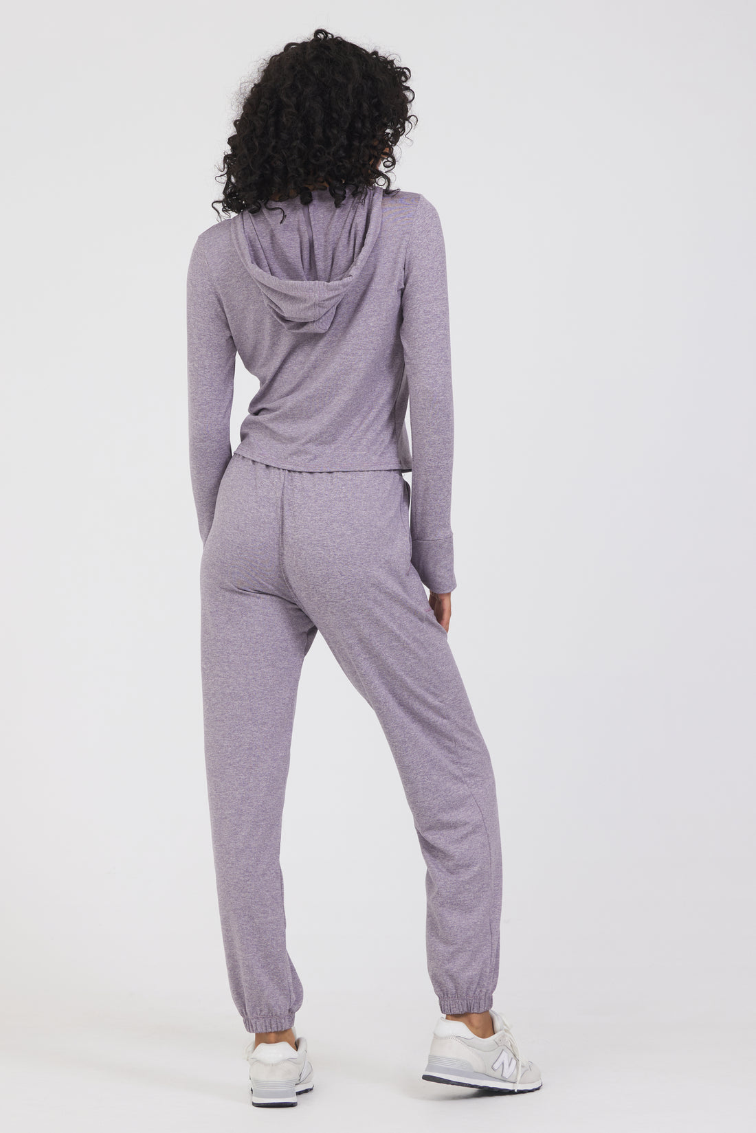2 Pocket lounge jogger with elasticized waistband and drawstring in dark haze, from the back