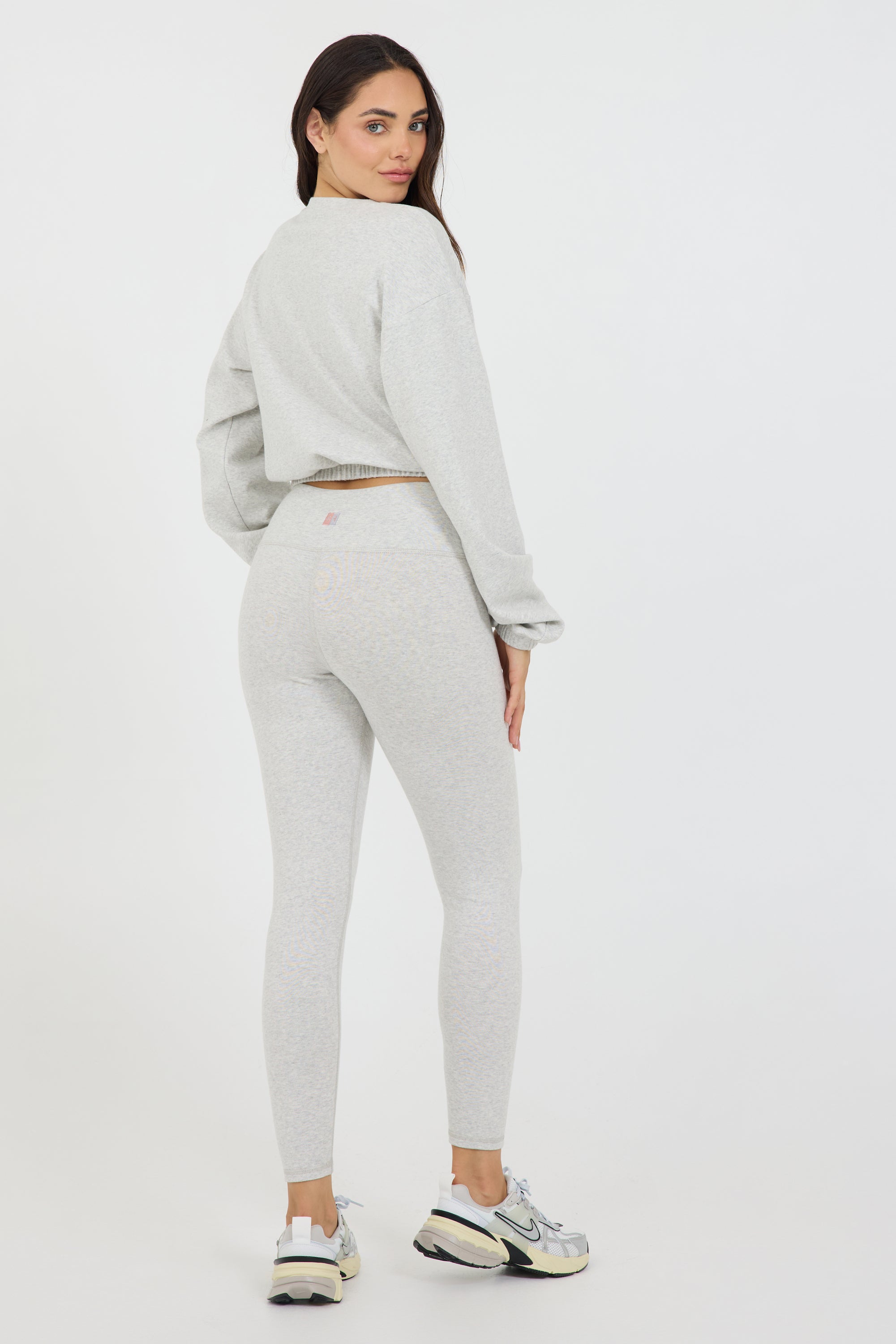 Rib 7/8 legging in vintage wash grey, from the back