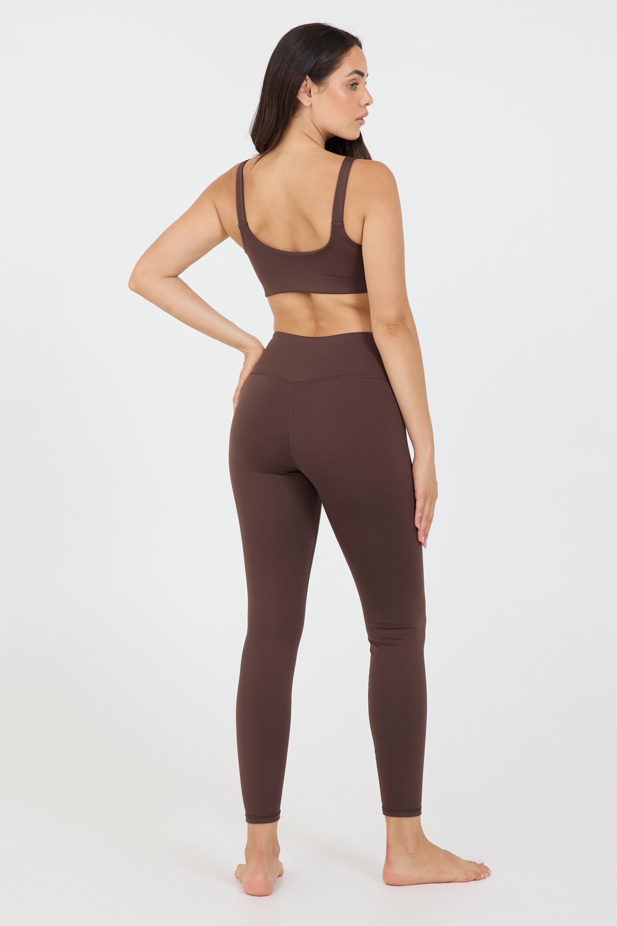 Robby 7/8 leggings in dark truffle, from the back